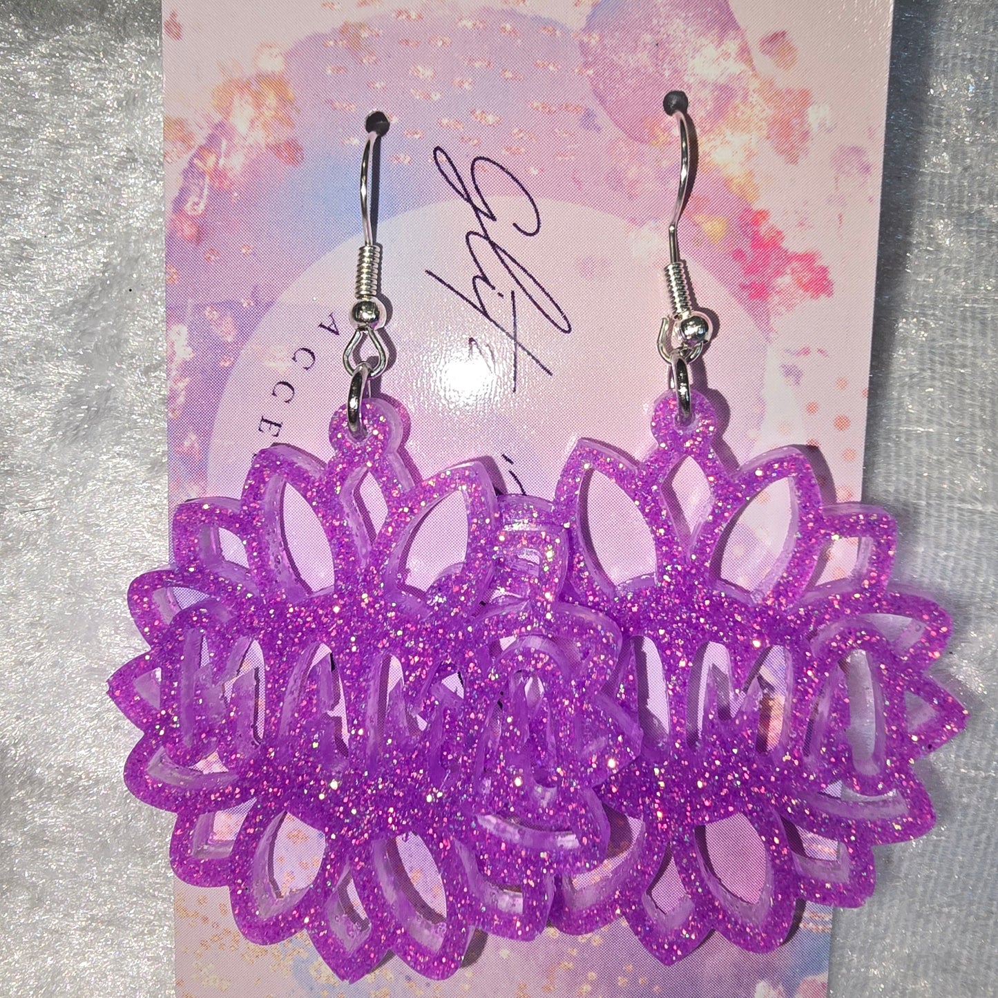 Mum Dangle #18