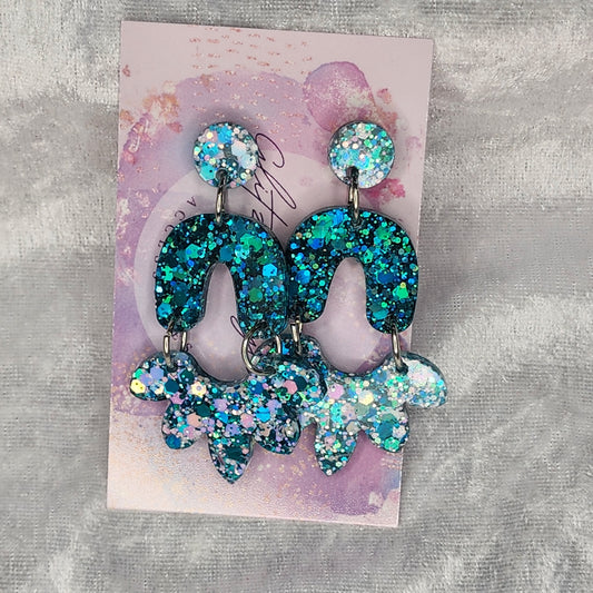 Arched Daisy #9 Dangle Earrings