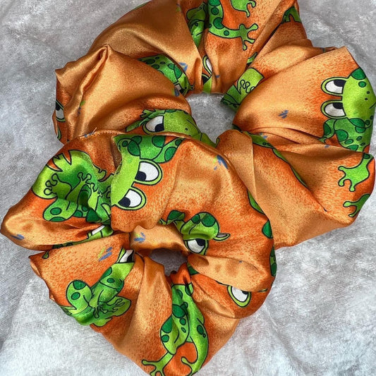 Frogs Scrunchie